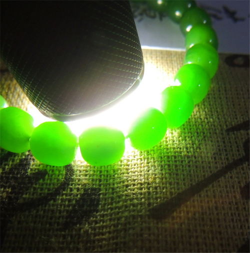 專業的和田玉籽料 原石價格資訊論壇 powered discuz