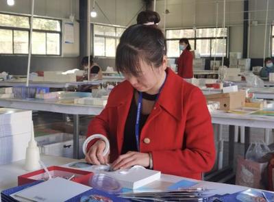 商南縣青山鎮:新社區工廠圓了"巧媳婦"家門口的"就業夢"